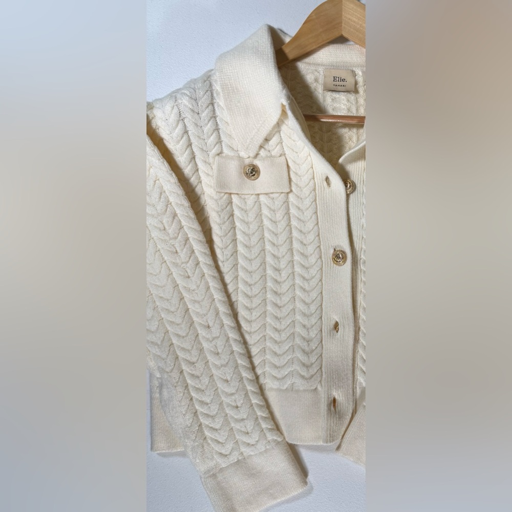 NWT Elie Tahari Cream Cable Knit Jacket Cardigan size M Gold Crest Buttons - Picture 5 of 10
